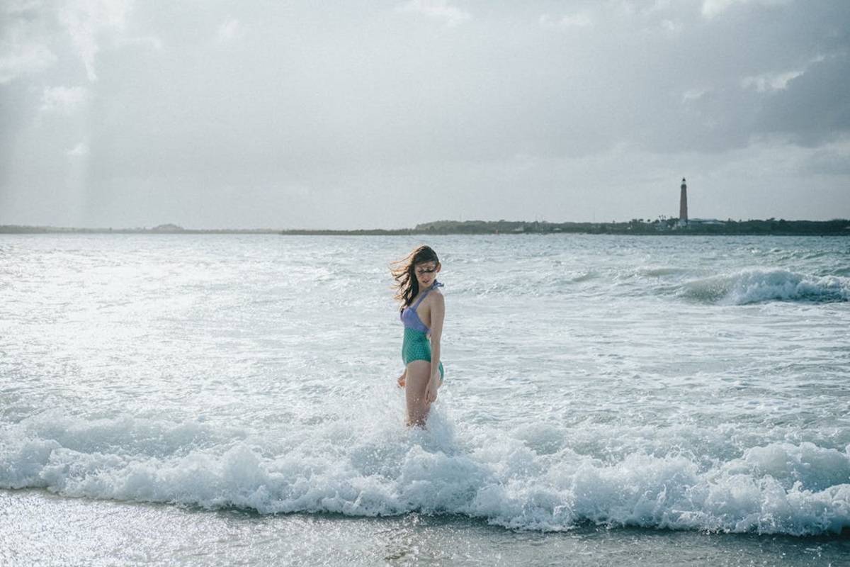 donna nel mare